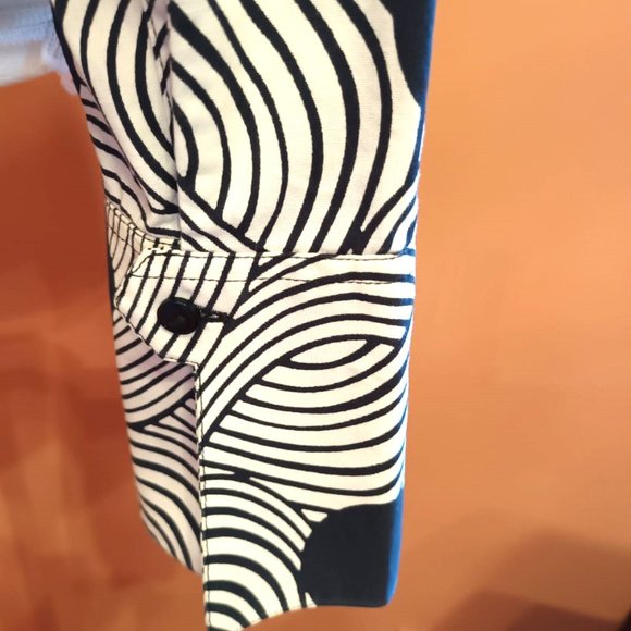 NaraCamice Black/White Patterned Button Down - 0 - Picture 2 of 2